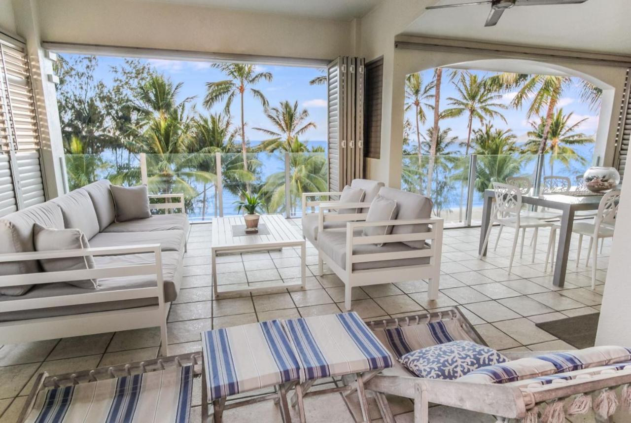 Island Views Beachfront Apartments Palm Cove Exterior foto