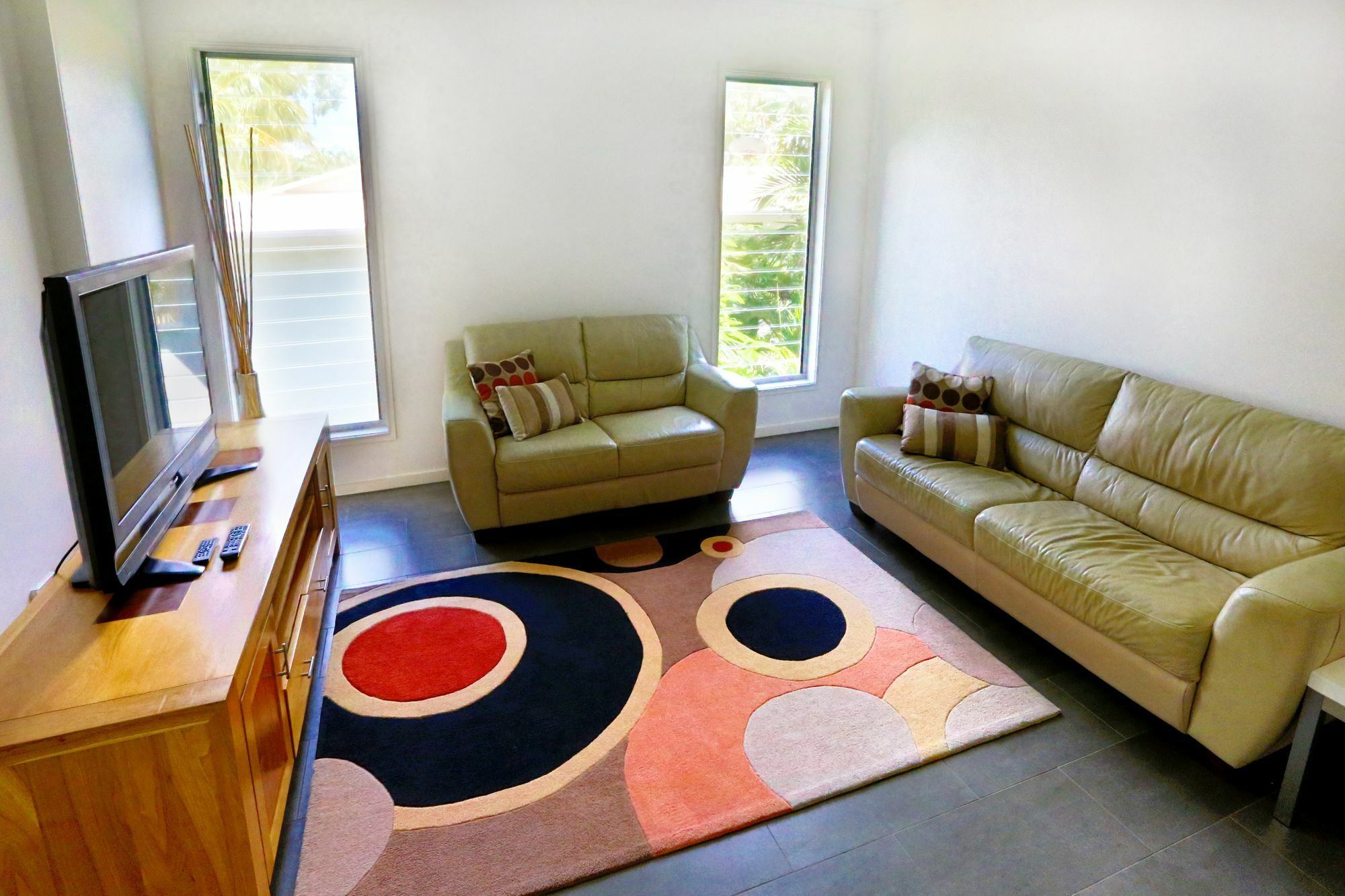 Island Views Beachfront Apartments Palm Cove Exterior foto